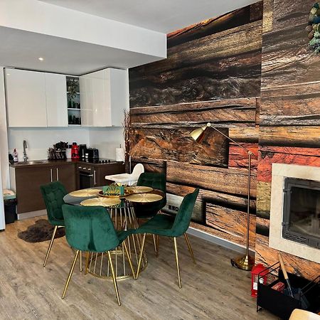 Luxury Silver Mountain Apartment Poiana Brasov Luaran gambar