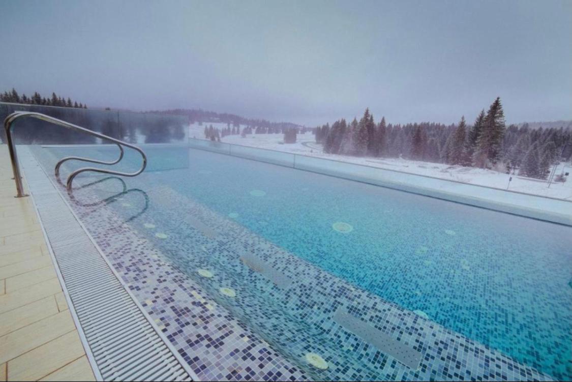 Luxury Silver Mountain Apartment Poiana Brasov Luaran gambar